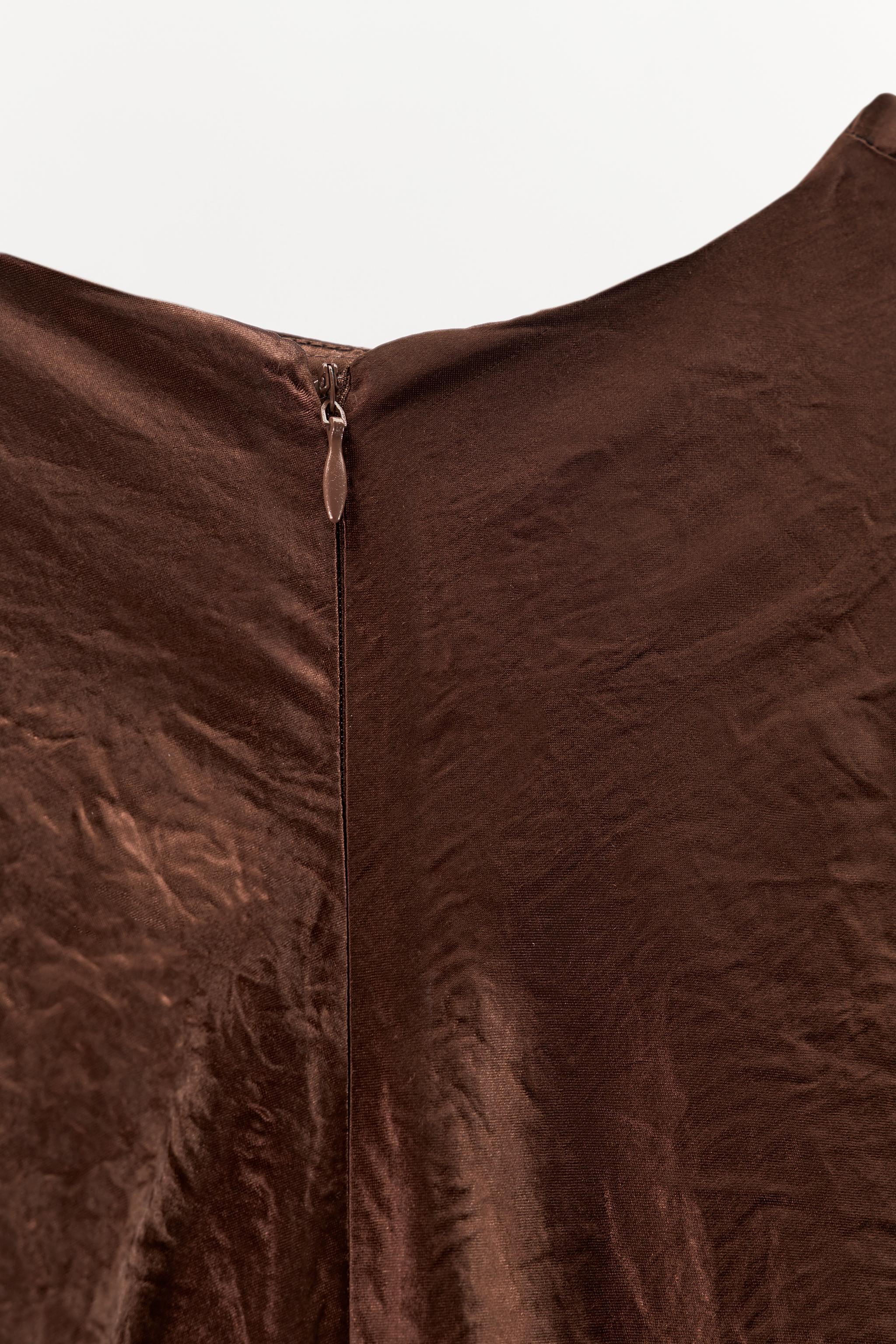 CRINKLE EFFECT PLEATED MIDI DRESS